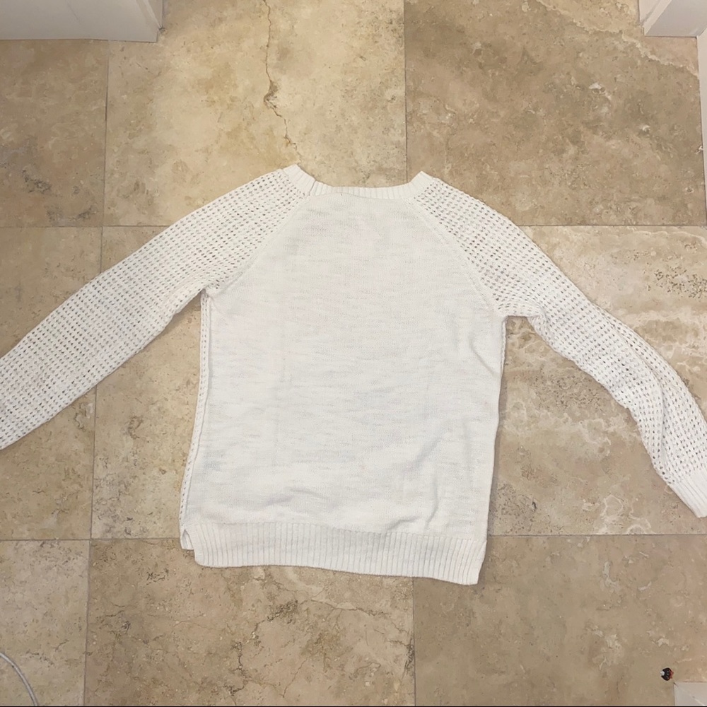 Cherokee White Net Long-Sleeve Shirt - Picture 2 of 5